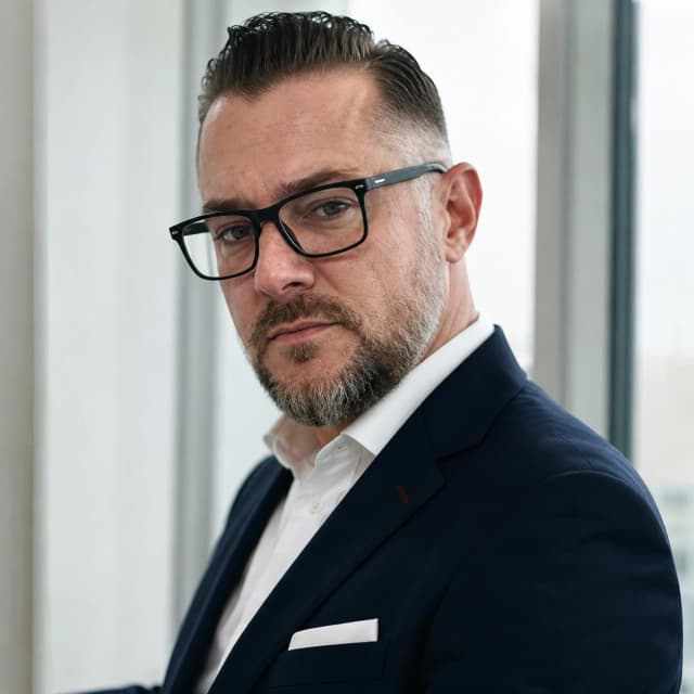 Bodo, hat die IHK-Sachkundeprüfung bestanden